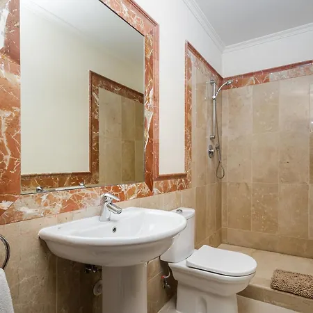 Villa Exceptional Views From 5 Bed + Pool Rdr300