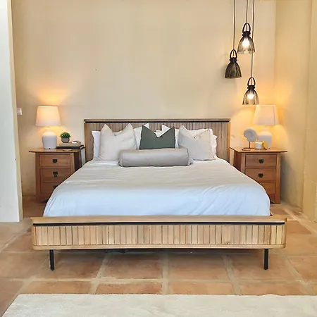 Villa Exceptional Views From 5 Bed + Pool Rdr300