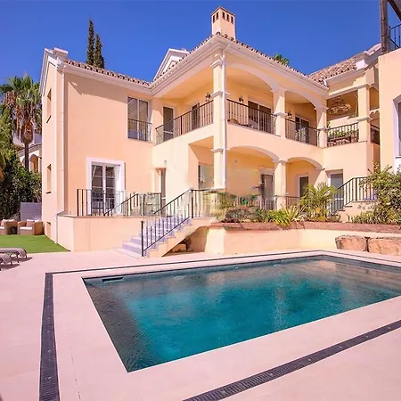Exceptional Views From 5 Bed + Pool Rdr300 Villa